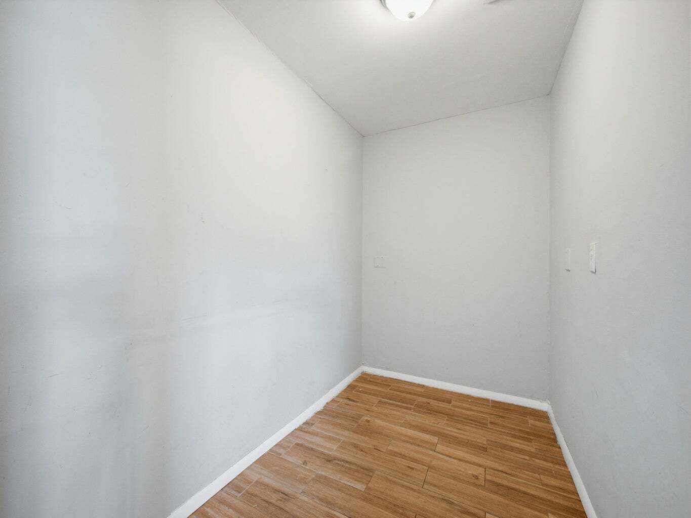Building Photo - 3561 Oberon Ave