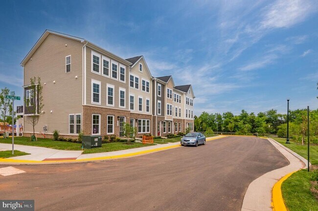 Building Photo - 14534 Alsace Ln