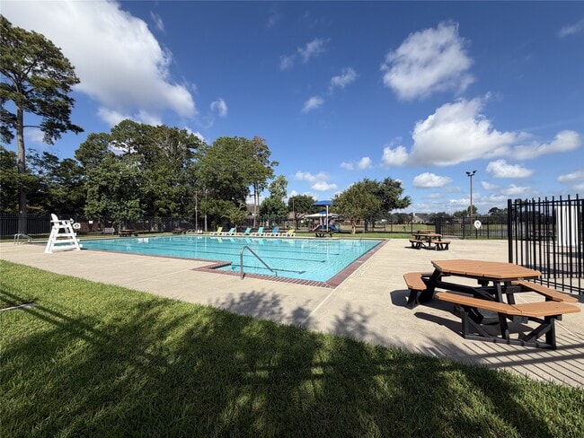 Building Photo - 510 Cypresswood Trce