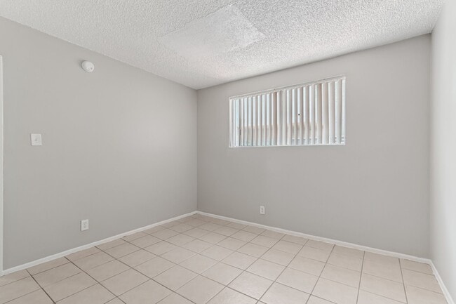 Floorplan - Shermanair Apartments