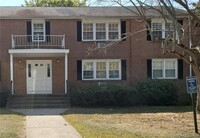 Building Photo - 7 Grandview Dr