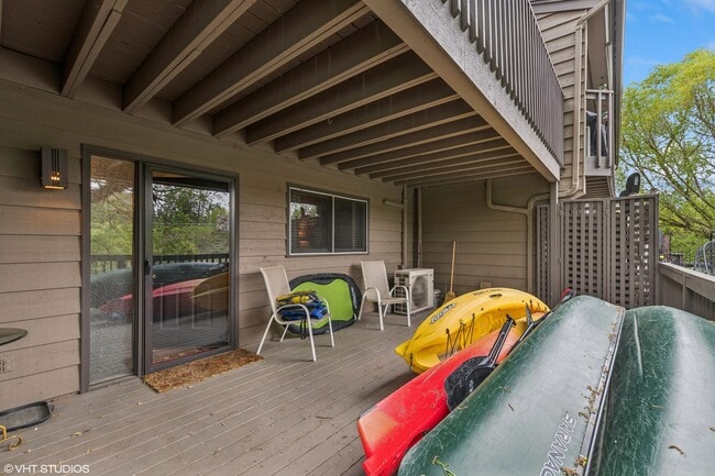 Building Photo - Whitefish River furnished Townhome