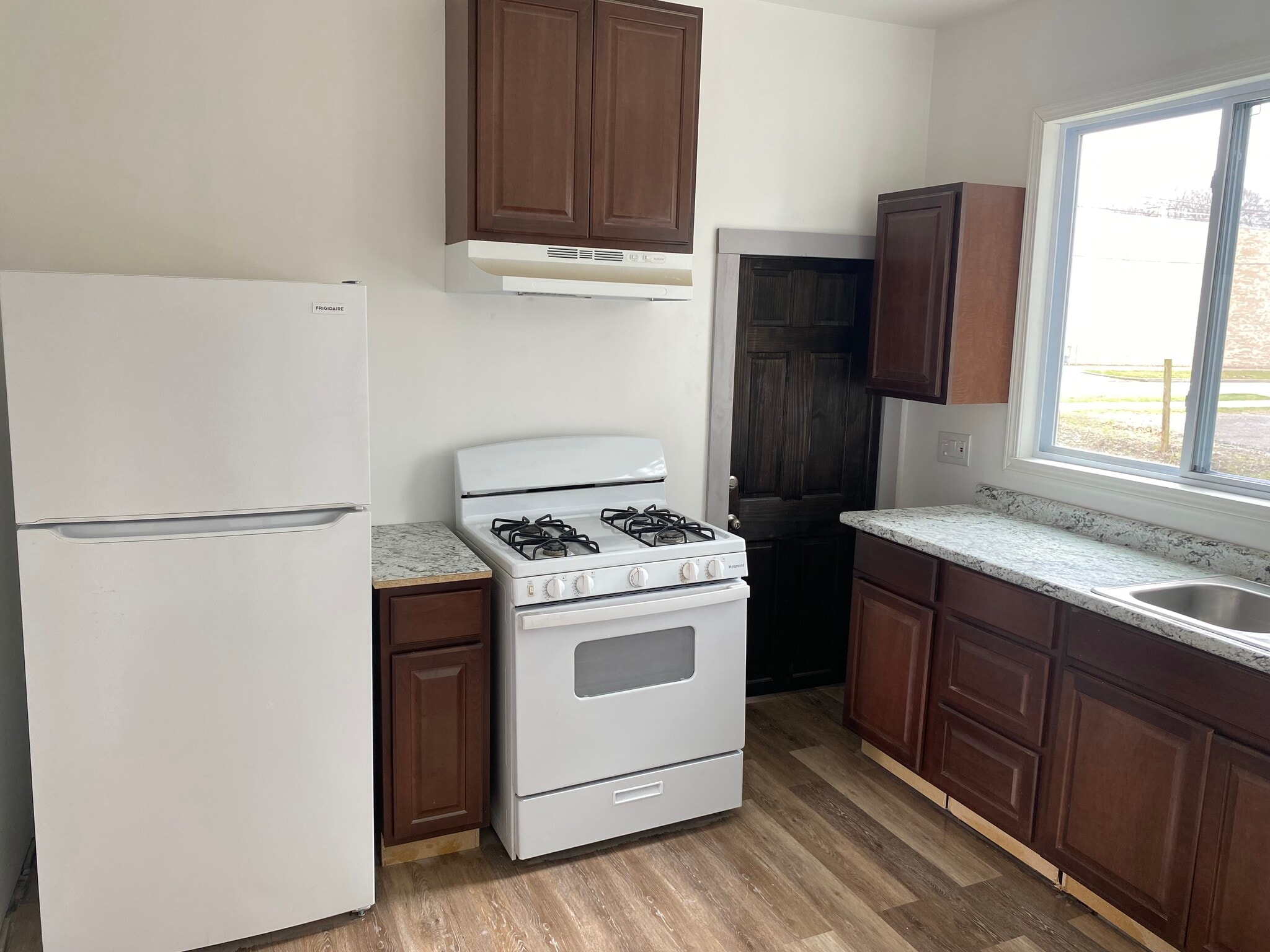 New Kitchen - 428 E 27th St