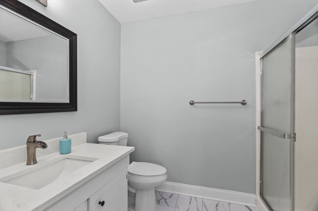 Building Photo - 7020 Andover Ct