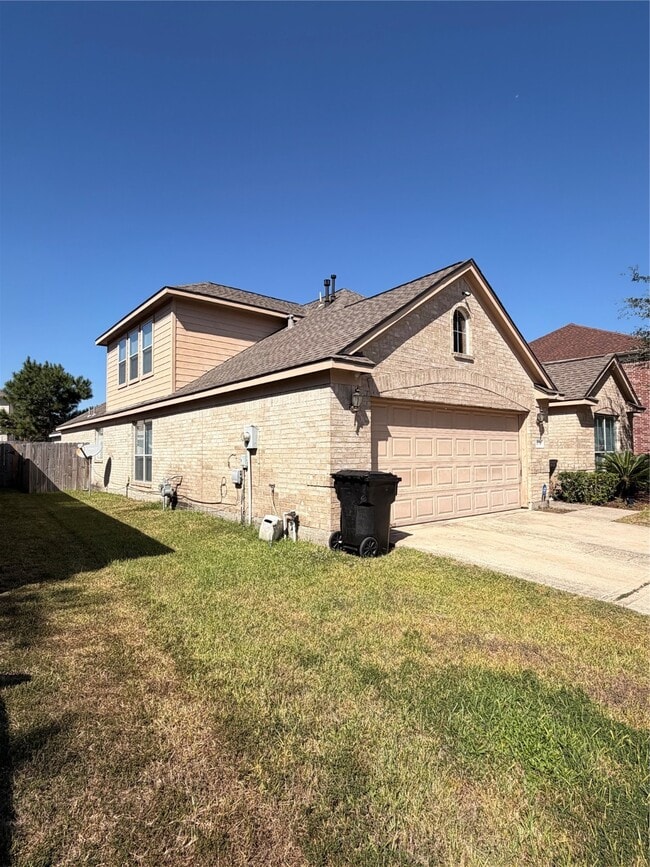 Building Photo - 4031 Tree Moss Pl