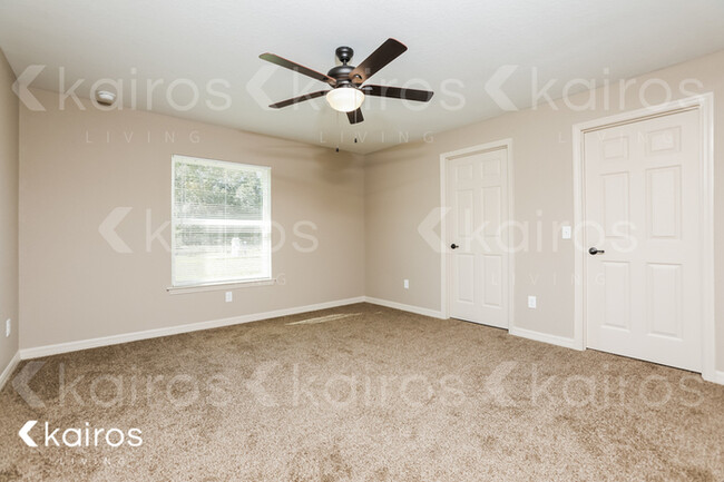 Building Photo - 465 Malauka Radial