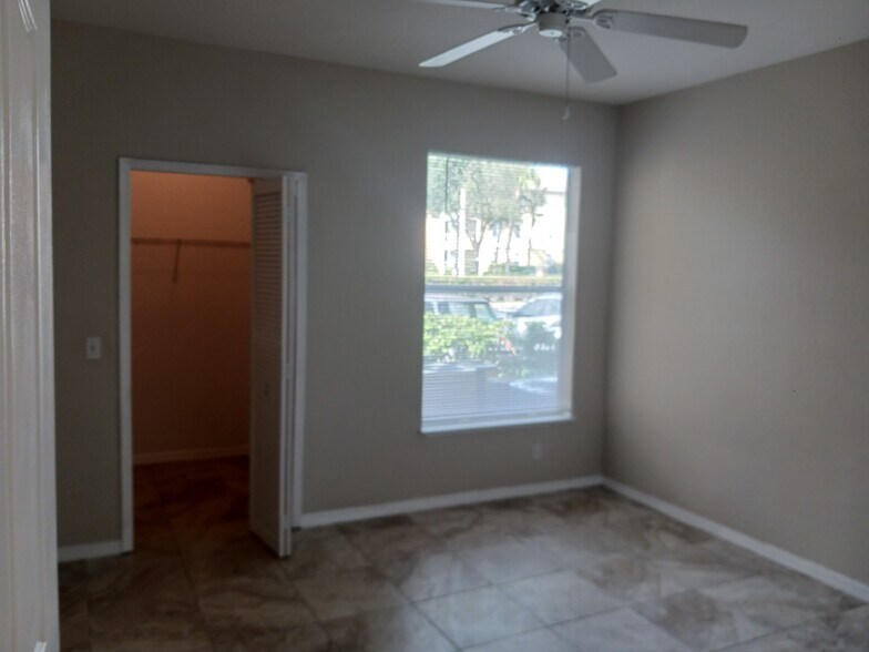 Building Photo - 1408 Lake Shadow Cir