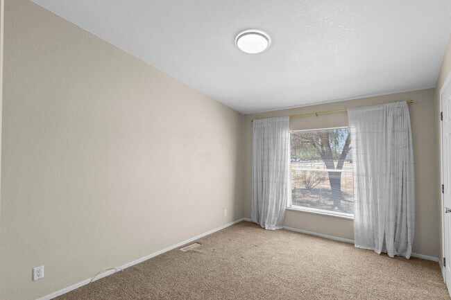 Building Photo - 37408 N 20th St