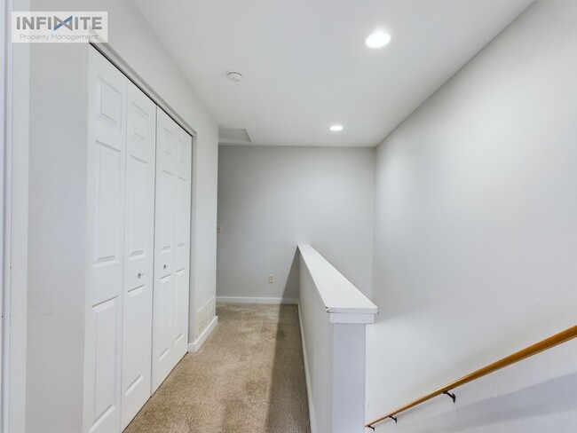 Building Photo - Immaculate 3 Bedroom in Bozeman