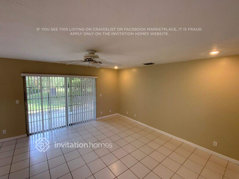 Building Photo - 12400 Summer Springs Dr