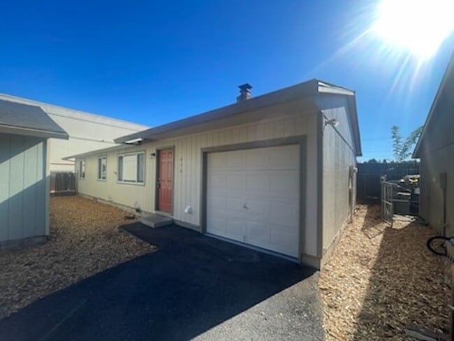 Primary Photo - Newly Remodeled 3 Bedroom 1 Bathroom Ranch...