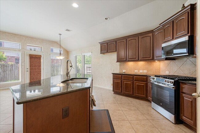 Building Photo - 4015 Pearl Pass Ln