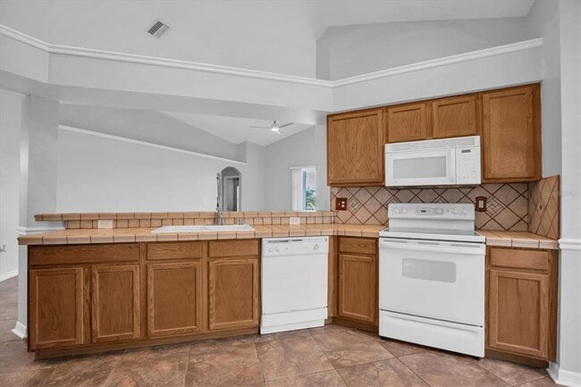 Building Photo - 11102 Lakeside Vista Dr