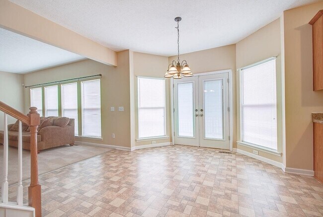 Building Photo - 183 Vintage Cir