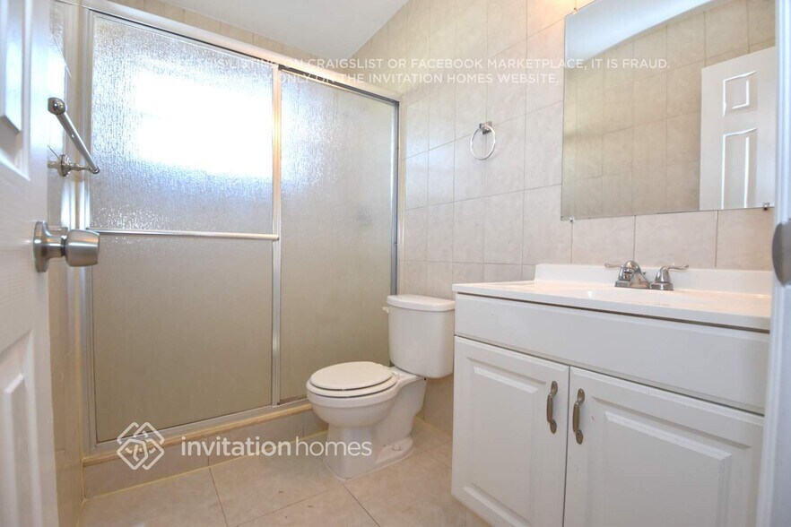 Building Photo - 6545 SW 29th St