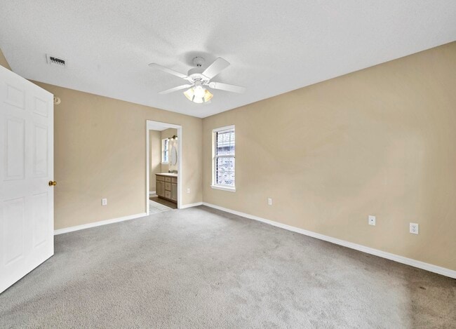Building Photo - 9750 Parker Lake Cir