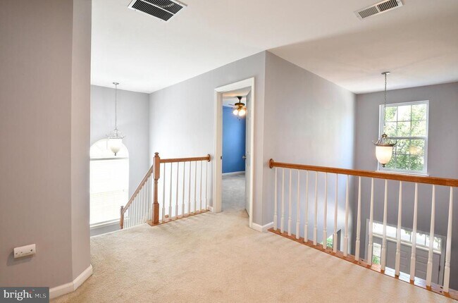 Building Photo - 1007 Wright Ct