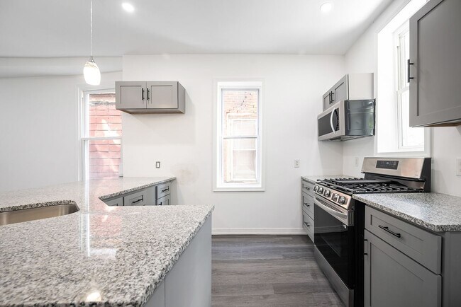 Building Photo - 2844 N 24th St