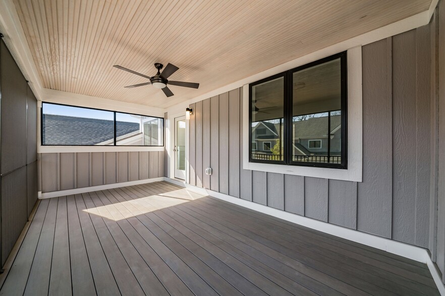 Building Photo - 2986 Bernard View Ln