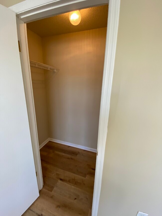 Building Photo - 4768 Champion Ct