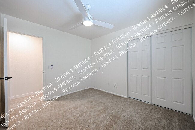 Building Photo - 4611 W Milky Way