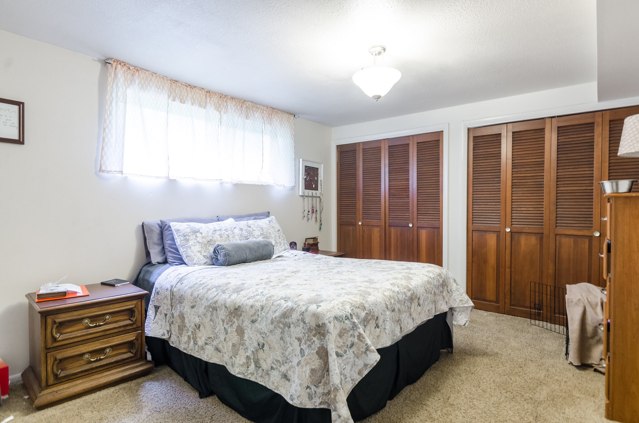 his and her closet - 815 Orchard Dr