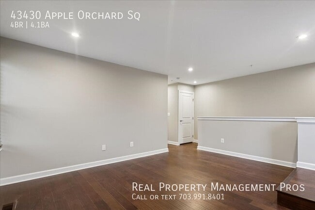 Building Photo - 43430 Apple Orch Sq