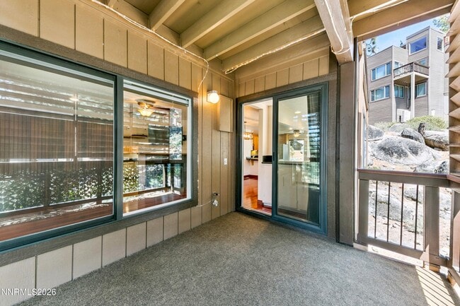 Building Photo - 215 Clubhouse Cir