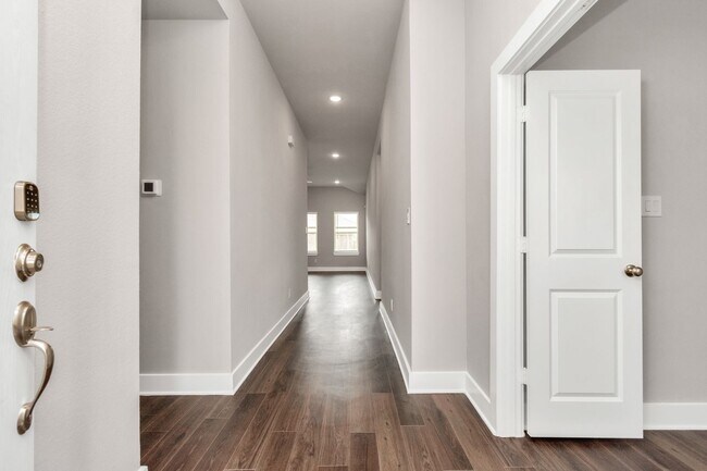 Building Photo - Welcome to the Drake – Where Comfort Meets...