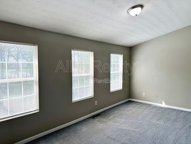 Building Photo - 1691 Redan W