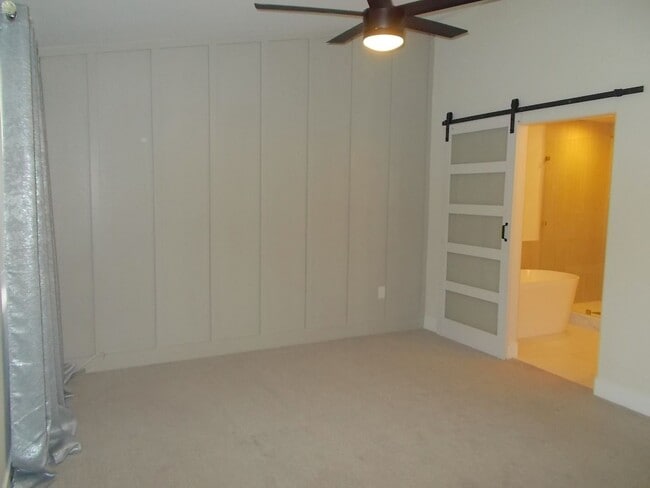Building Photo - 519 Crimson View Pl