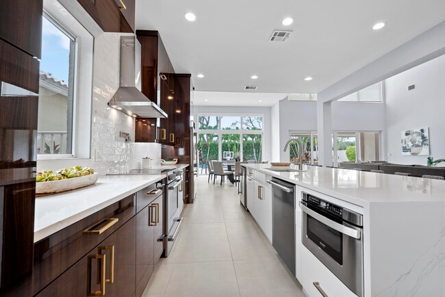 Building Photo - 17371 Bridleway Trail