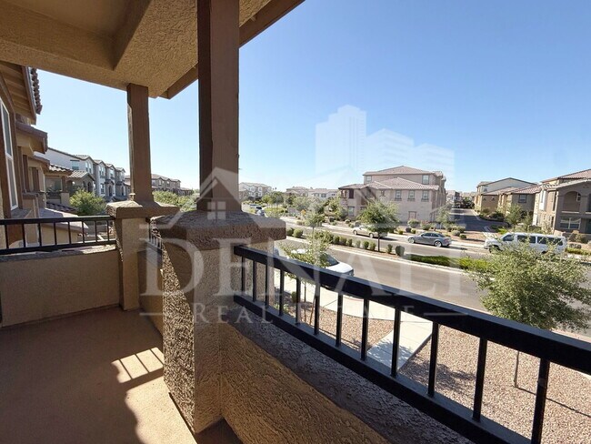 Building Photo - 1255 N Arizona Ave
