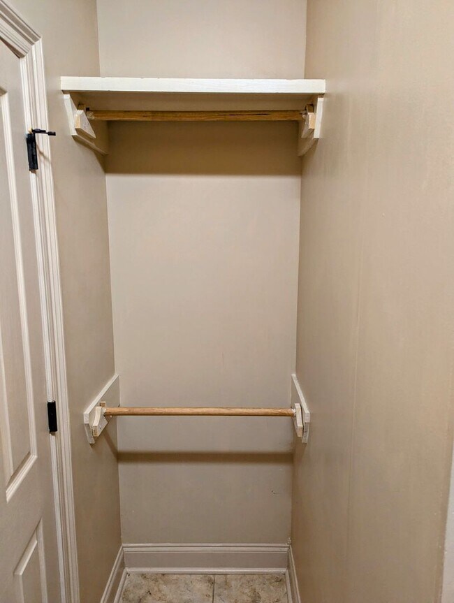 Building Photo - Home for You in Fairground Place!