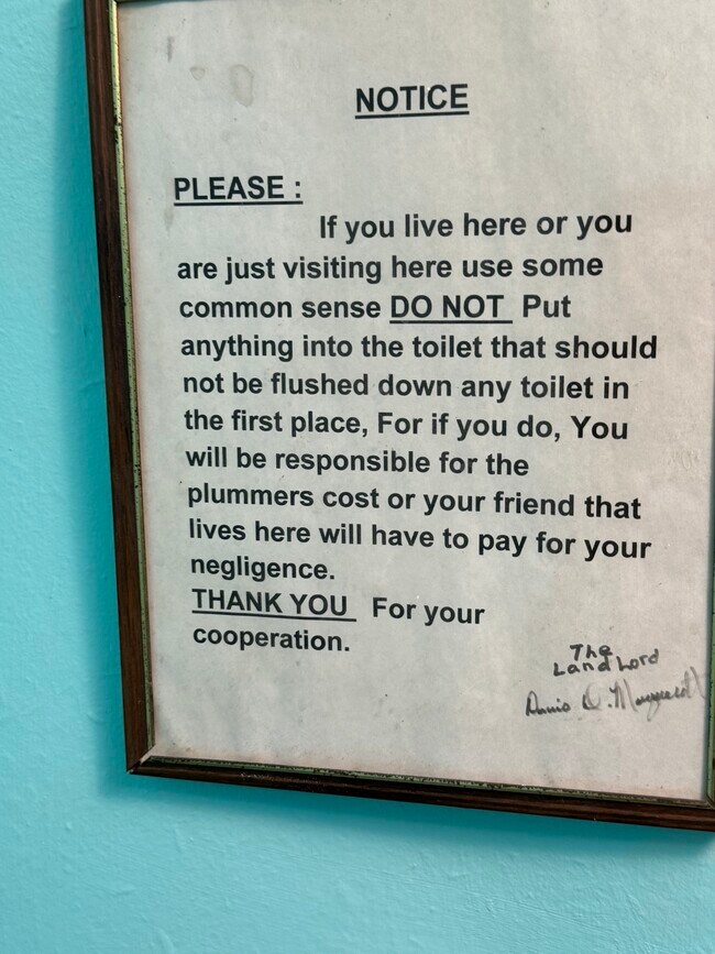 Building Photo - 801 Miller St