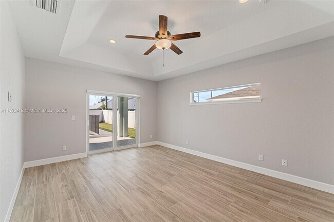 Building Photo - 4610 SW Masefield St