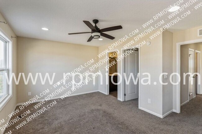 Building Photo - 7878 Cottonwood Ln