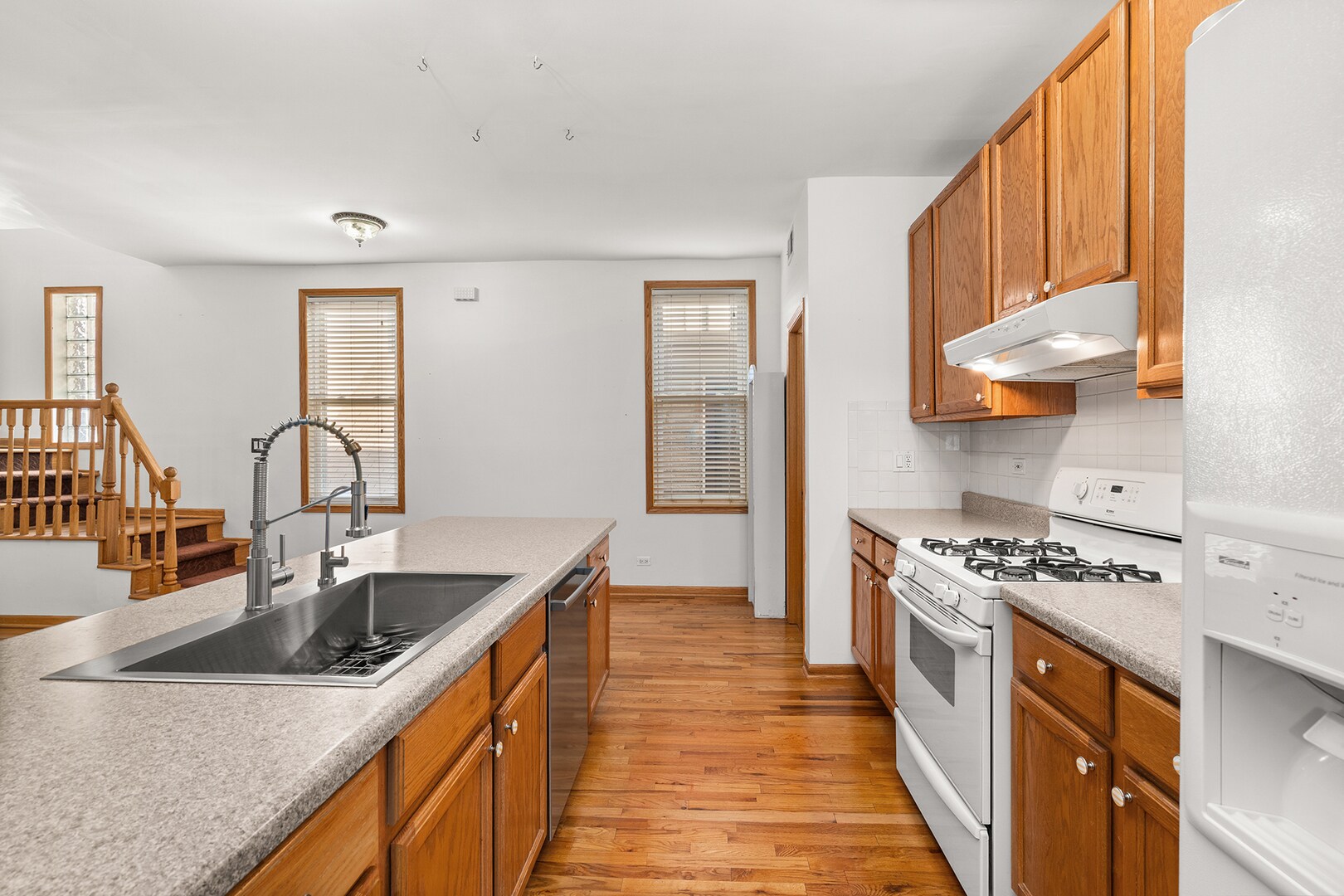 Building Photo - 1509 W Thomas St