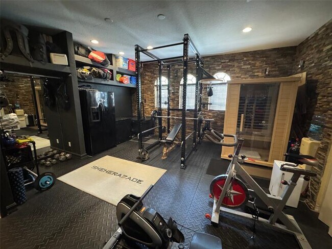 Building Photo - 1464 SW 28th Ave