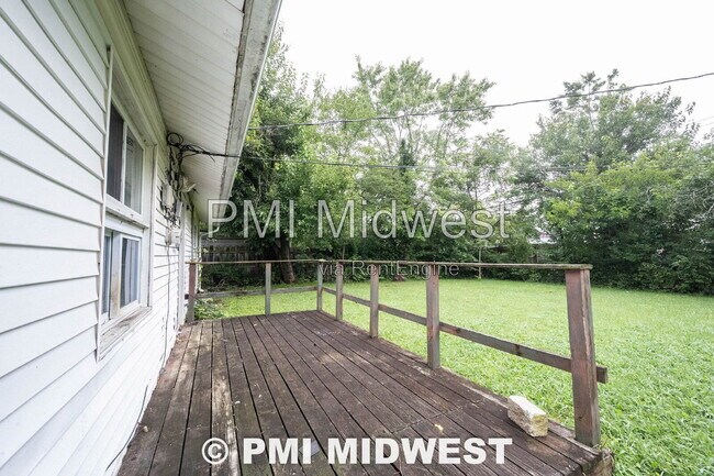 Building Photo - 4939 Katherine Dr