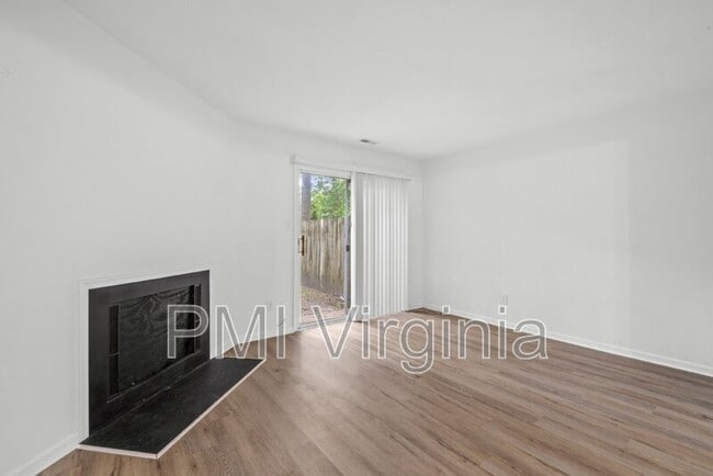 Building Photo - 3772 Pepperwood Ct