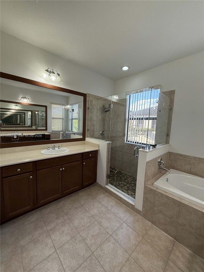 Building Photo - 3299 W 96 Pl