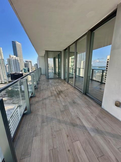 Building Photo - 68 SE 6th St