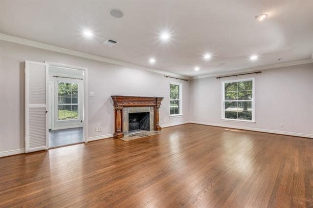 Building Photo - 6307 Deloache Ave