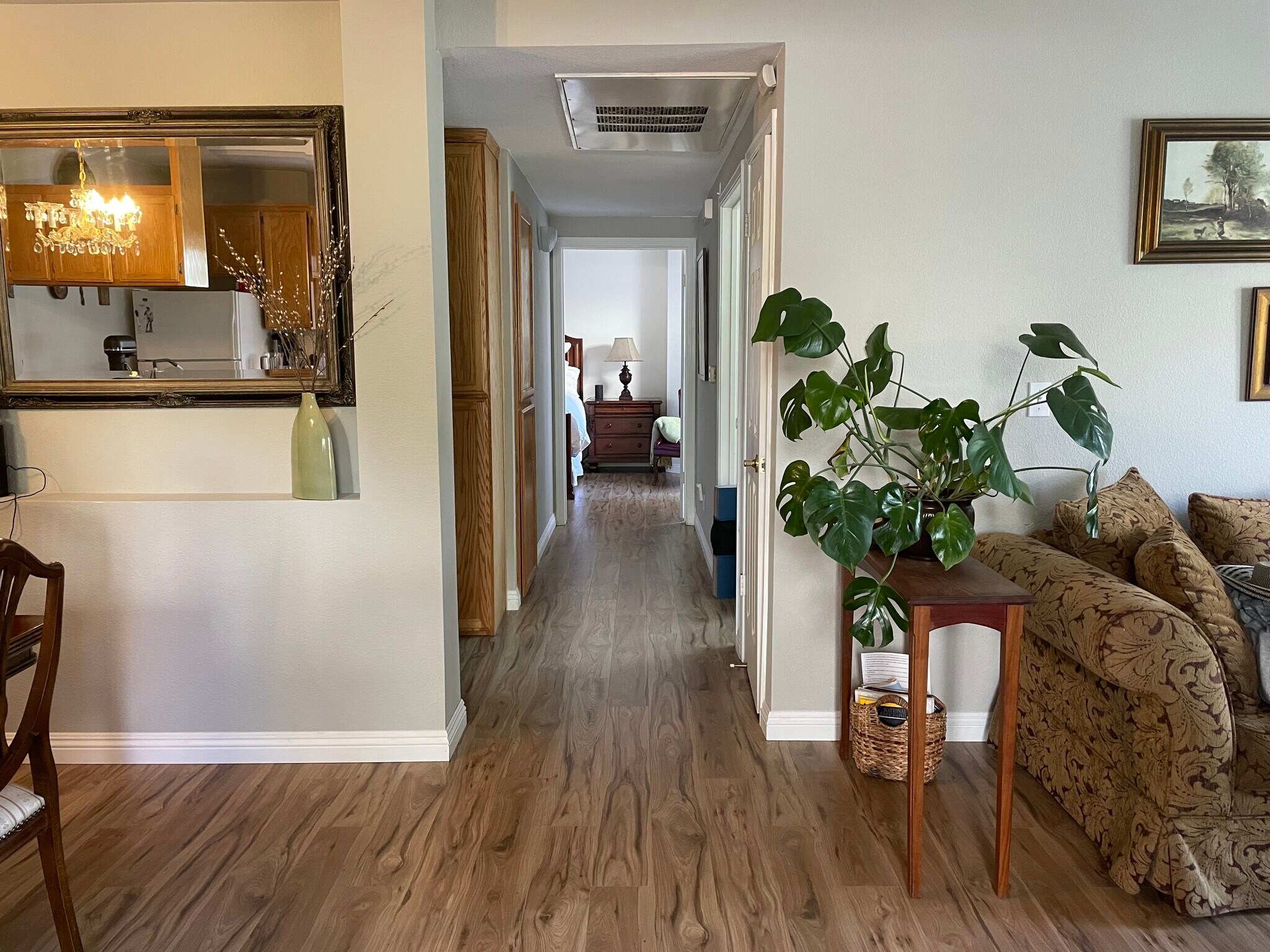 Hallway - 611 Horizon Cv