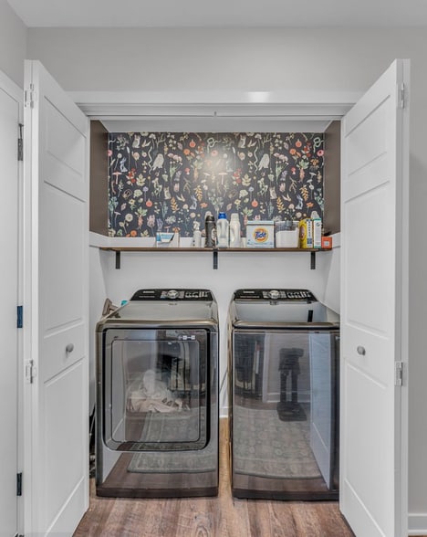 Building Photo - 916 SW Warren Ave