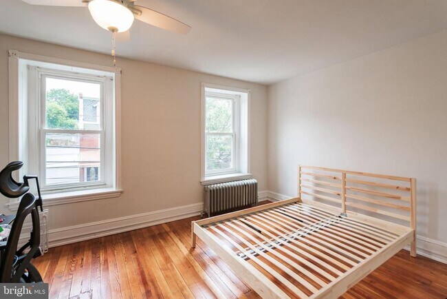 Building Photo - 295 Hermitage St