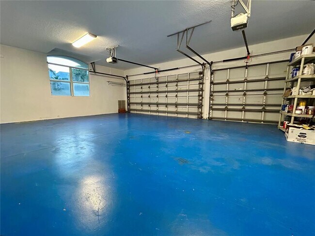 Building Photo - 1089 Cordova Blvd NE