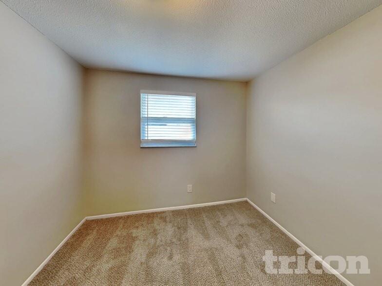 Building Photo - 8504 Willow Forest Ct