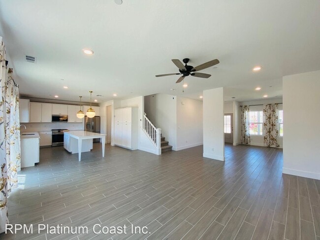 Building Photo - 4 br, 2.5 bath House - 978 Lester Ave.